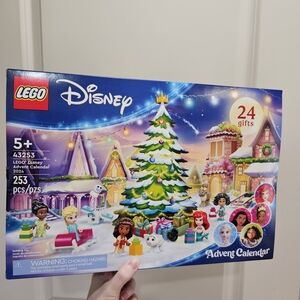 LEGO 43253 Disney Advent Calendar